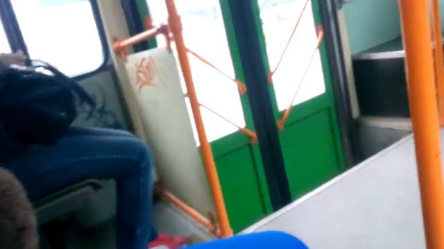 Я в трамвае:D смотреть онлайн