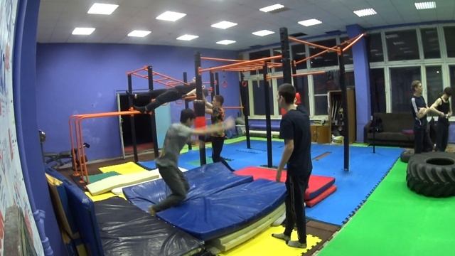 НаРодная ГимнАсТиКа 242-4 в Клубе Воздушно-Силовой Атлетики. СКК "Вместе" смотреть онлайн