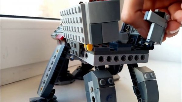 Обзор на самоделка [шагоход АТ-ТЕ]