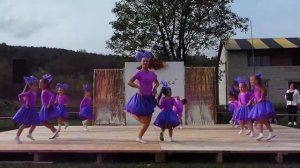 танець " Нехочуха "