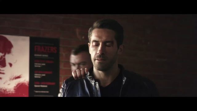 Accident Man - Scott Adkins v Lee Charles смотреть онлайн