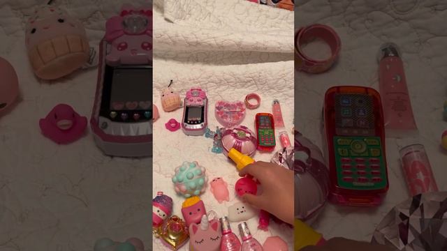 Kindi kids Angelina wings goes pink toy shopping! смотреть онлайн