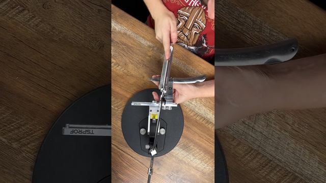 Домашний помощник для заточки ножей TSPROF Pioneer смотреть онлайн