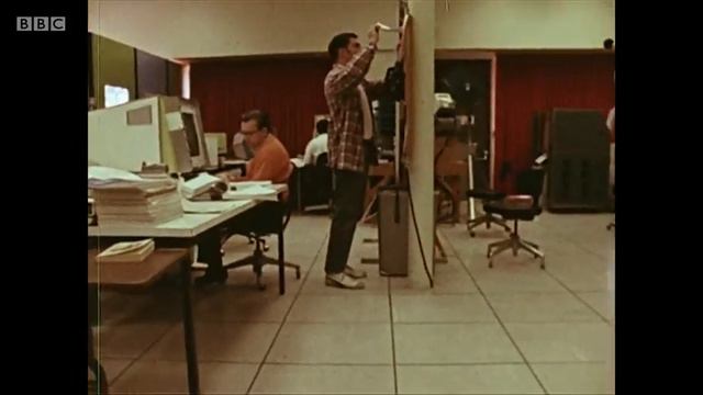 Adam Curtis HyperNormalisation 2016 смотреть онлайн