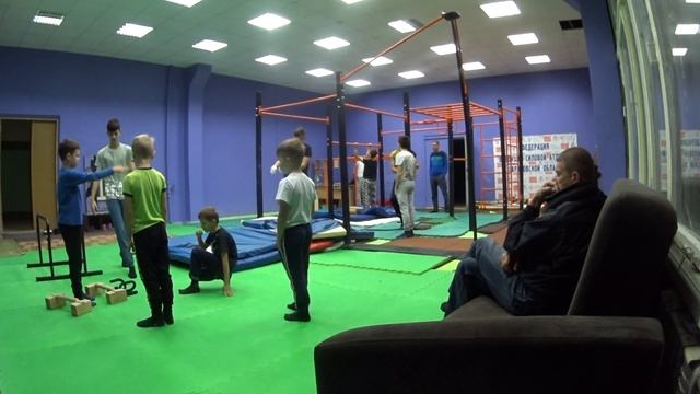 НаРодная ГимнАсТиКа 177-3 в Клубе Воздушно-Силовой Атлетики. СКК "Вместе" смотреть онлайн