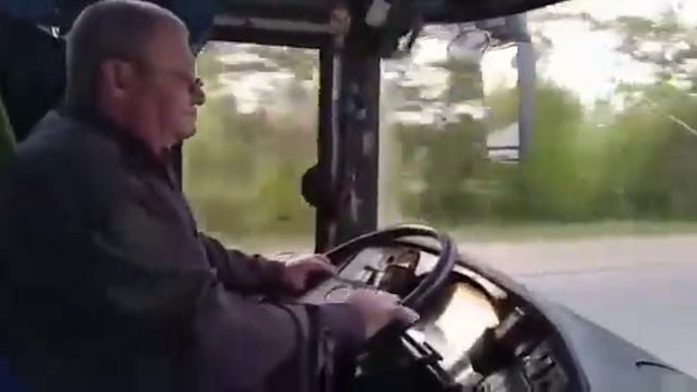 Водитель автобуса. смотреть онлайн
