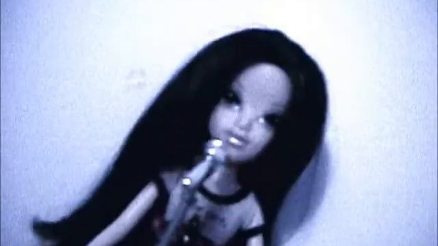 Sk8er Boi Moxies and Bratz! смотреть онлайн