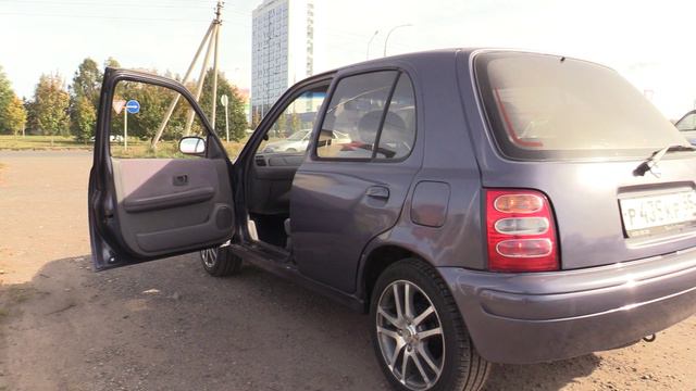 1992 Nissan March. Обзор (интерьер, экстерьер, двигатель).