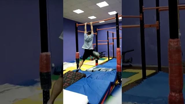 ГимнАсТиКа на ПереКладине. СКК "Вместе" смотреть онлайн