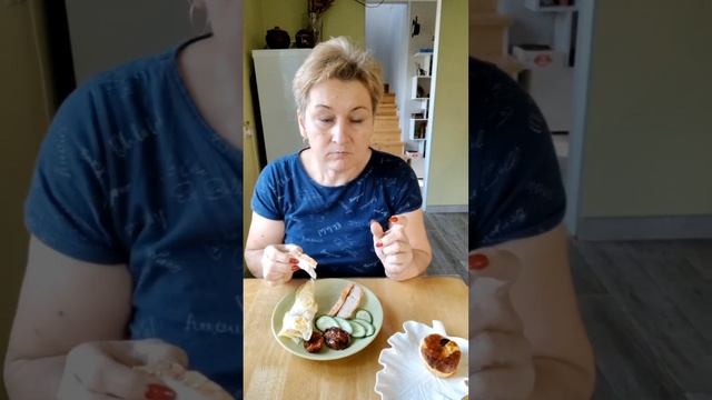 завтрак и "П😊б😊лтушки" смотреть онлайн