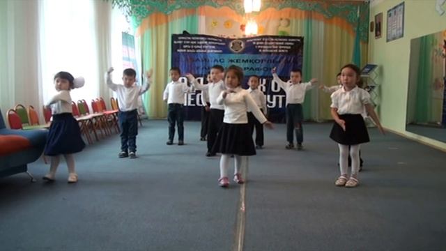 Флешмоб в детском садике "Балауса". смотреть онлайн