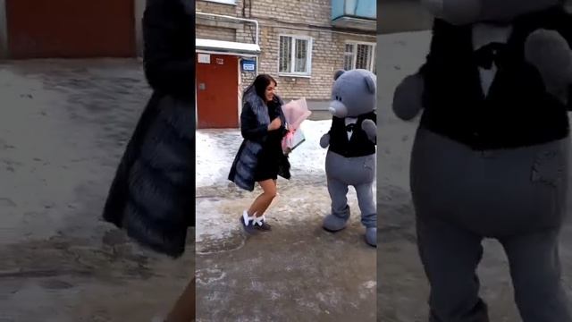 Мишка Тедди поздравляет с днём рождения смотреть онлайн