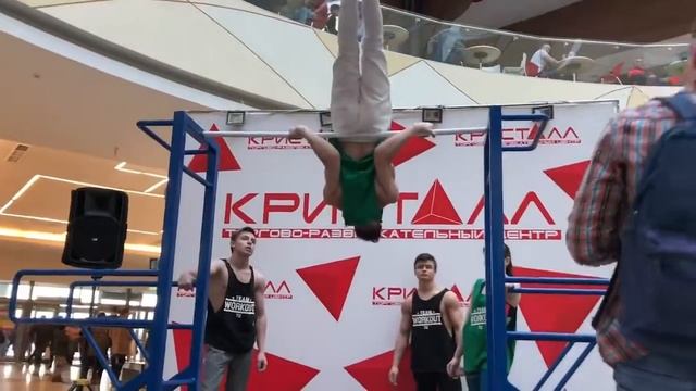 Тюмень Тур ЗОЖ ТЦ "Кристалл" - ВОРКАУТ смотреть онлайн