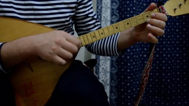 Балалайка. Вольные поигрывания на основе "Московской под пляску" смотреть онлайн