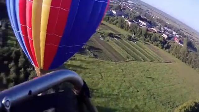 Погоня за воздушными шарами.wmv смотреть онлайн