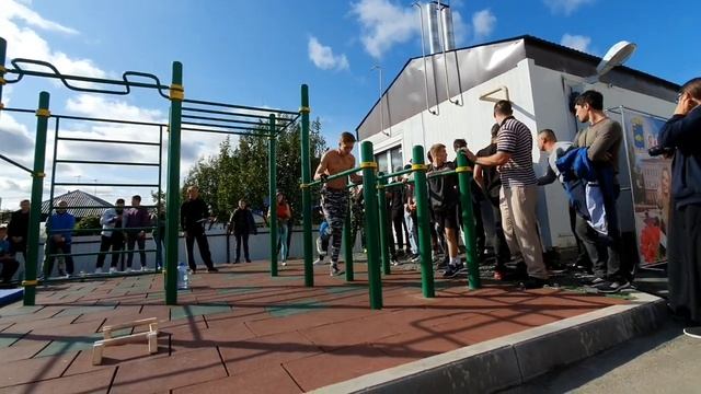 ПОЕЗДКА КОМАНДЫ СТРИТ ВОРКАУТ В ГОРОД ИШИМ! смотреть онлайн