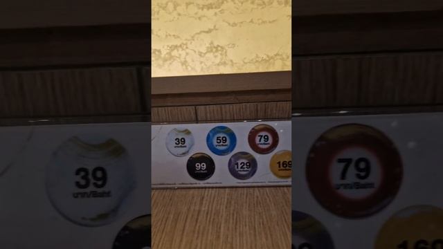 99 bat за два ролла в японском кафе на фудкорте в IconSiam #iconsiam #bangkokthailand #bangkoktrave смотреть онлайн