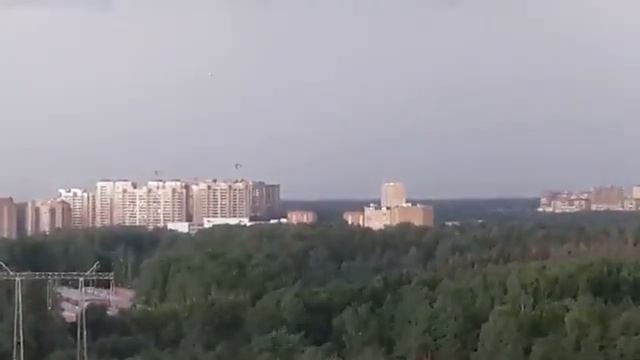 Шаровая молния в Москве (район Митино) 27.07.2015 18:39 смотреть онлайн