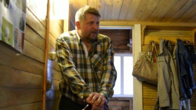 Кузнечик (коленками назад) смотреть онлайн