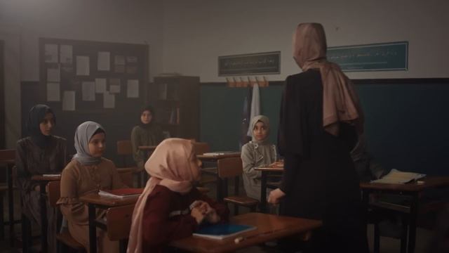 Zeynep Dergahta Matematik Dersi Verdi - Kızıl Goncalar 12. Bölüm @KizilGoncalarDizisi