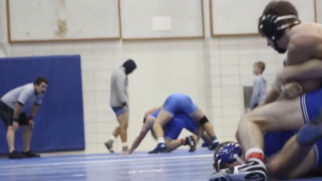 KEARNEY INVITE & BLUE WHITE DUAL - SPARTAN WRESTLING 2016/17 - WEEK 2&3 смотреть онлайн