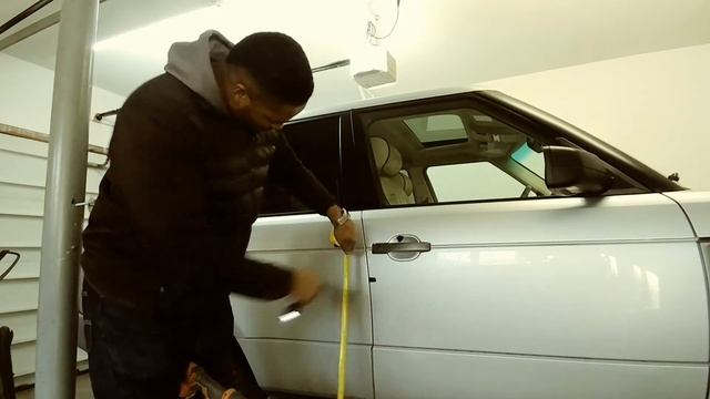 Locked out of Range Rover смотреть онлайн