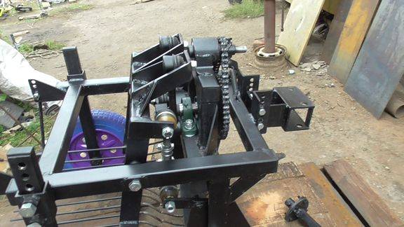 Картофелекопалка грохотная для мотоблока БРАЙТ 135 и ему подобных мотоблоков. смотреть онлайн