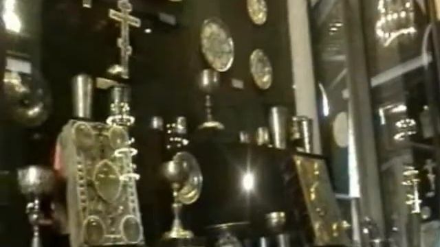 Сандра в Кремле. Июль 2010год. Оружейная палата.wmv смотреть онлайн