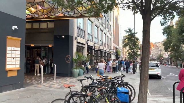 London Summer Walk 🇬🇧 SOHO, Seven Dials, Leicester Square To Piccadilly Circus| London Tour 4K HDR.