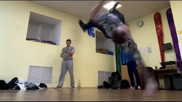 SymphoBreaks - Don't Stop The Body Move (Instrumental) [Electro Freestyle Music]