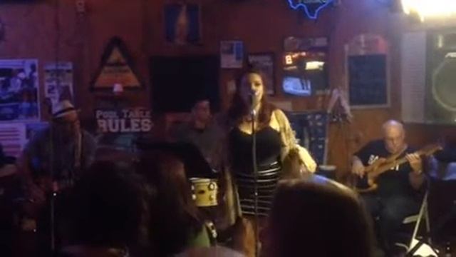 Call Me cover by Heather and the Hellcats смотреть онлайн