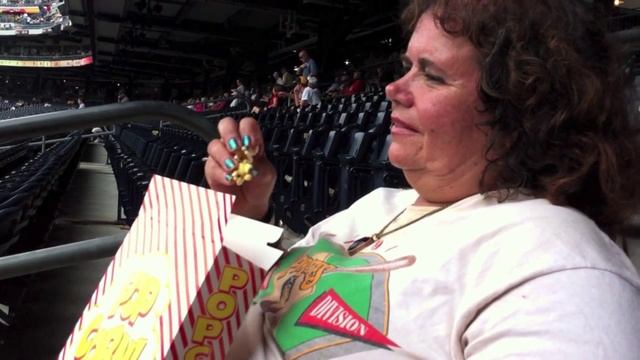 Slow Motion Monday - Episode 18 - Eileen from Blawnox Pirate Popcorn Party смотреть онлайн