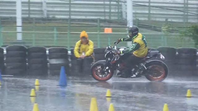 2017 D5 MotoGymkhana C1　Y Kimura H1 390 DUKE смотреть онлайн