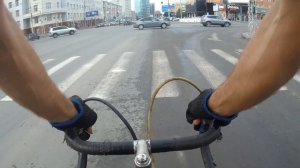 По городу на синглспиде.