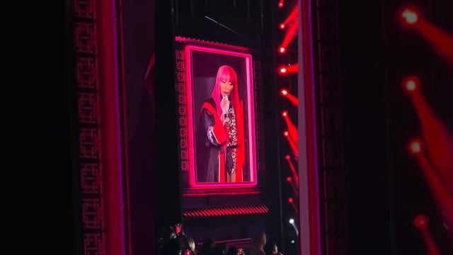 Red Ruby Da Sleeze - Nicki Minaj live Orlando смотреть онлайн