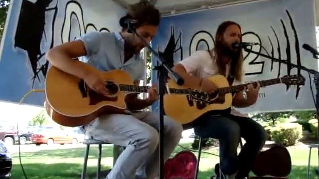 Carolina Liar perform "California Bound" at the Q92 Graduation Invasion III смотреть онлайн