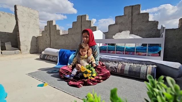 Beautifying the Nomadic Family Home through Wall Plastering in a Lifestyle Documentary смотреть онлайн