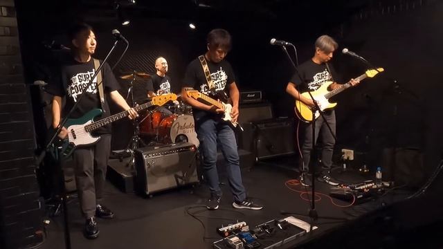 The Surf Coasters "Last Train" смотреть онлайн