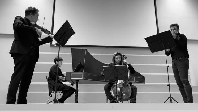 F.A. Bonporti, Sonata Terza op.4 (Preludio) [Costanza Leuzzi, clavicembalo; Complesso Corelli] смотреть онлайн