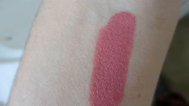 Wet N Wild Mega Last Lipstick Swatches