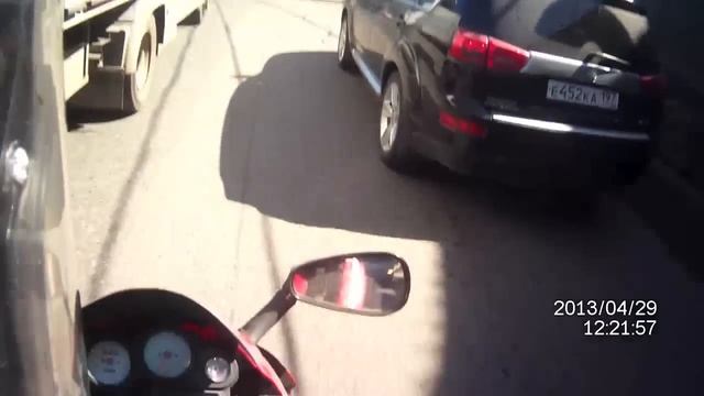 Поездка по Москве на Yamasaki Scorpion