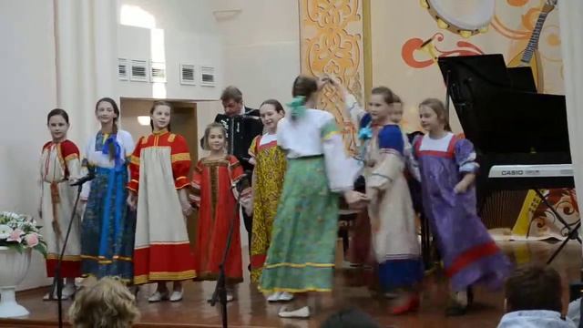 Фолклорный ансамбль Жаворонушки. младшая группа. смотреть онлайн