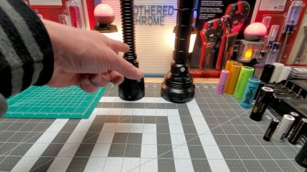 SOFIRN SP60 VS SP70 OUTDOOR BEAM SHOTS PLUS ISSUE WITH SP60.