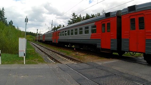 Электропоезд ЭД4М-0366 подходит к о.п. Ковригино