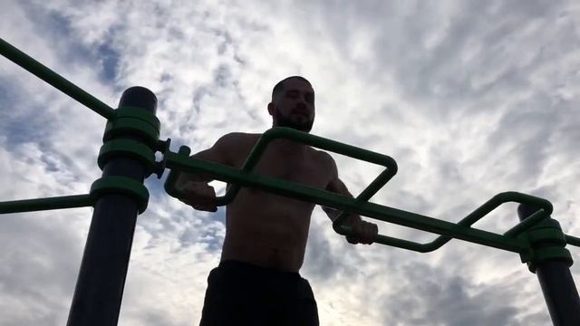 Бодрость духа по-тюменски - Армейская зарядка смотреть онлайн