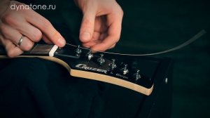 Как правильно поменять струны на электрогитаре