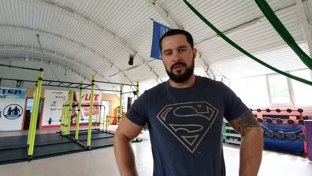 Подтянулся +64 кг С ГИРЯМИ НА НОСКАХ! смотреть онлайн