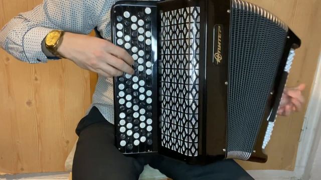 Юпитер 2 баян в отличном состоянии!!! Московская фабрика!!! Пятирядный смотреть онлайн