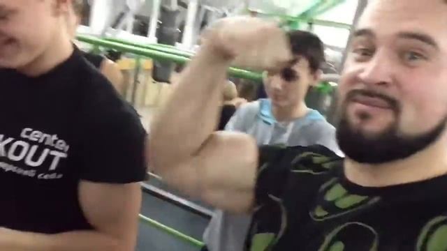 Знаменитые люди ТЮМЕНИ в ВОРКАУТ ЦЕНТРЕ смотреть онлайн