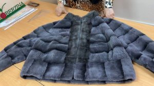 Видео №692. 1423 - Куртка из бобрика - перешив в бомбер - 01